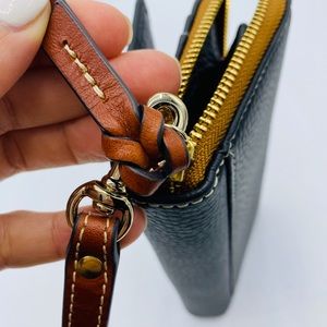 Dooney & Bourke Bags - Dooney & Bourke Zip Around Phone Wristlet Dooney & Bourke Bags - Dooney & Bourke Zip Around Phone Wristlet